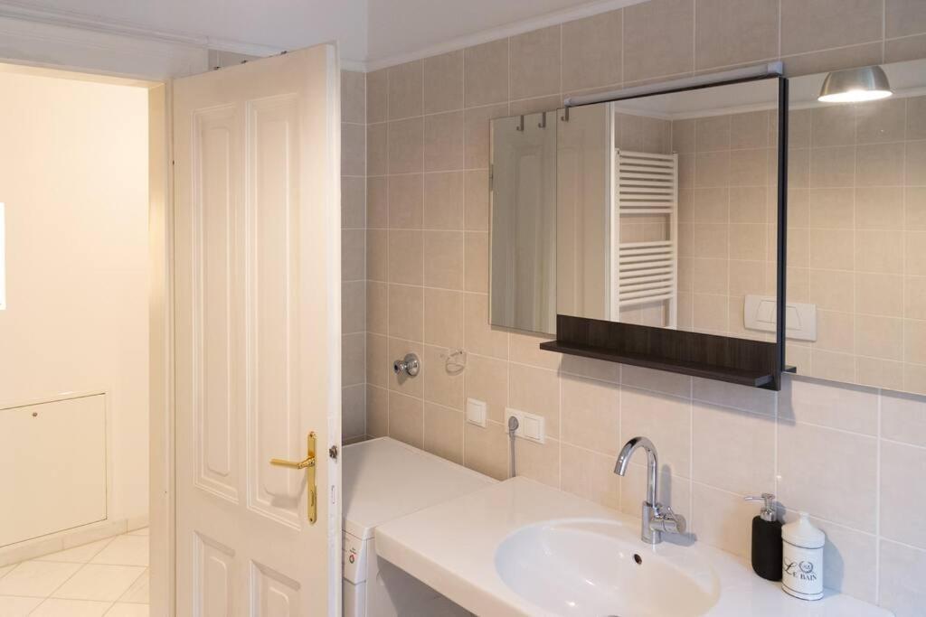 Cityappartment Villa Landeck Мерано Екстериор снимка